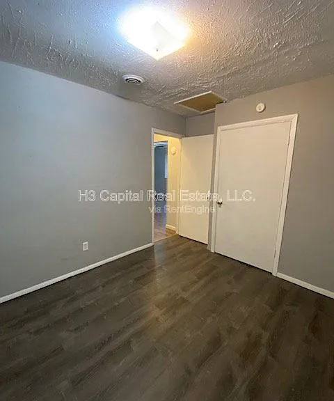 208 W Thomas St — Photo 9