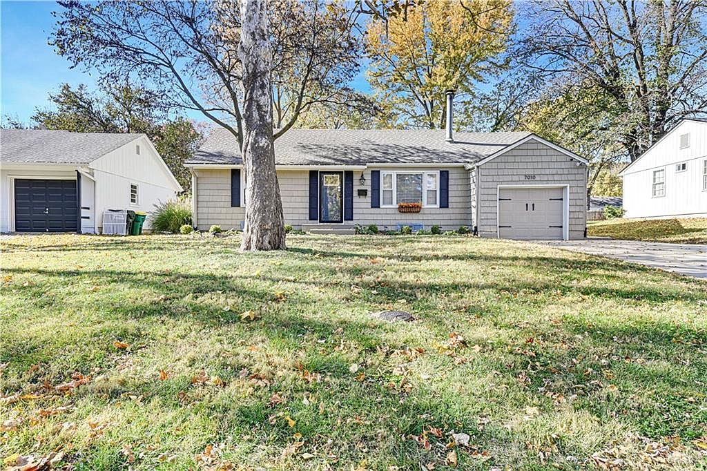 lily's house購入 Bloom Haus Oriental Lily Bunch, 3 stems - Kroger