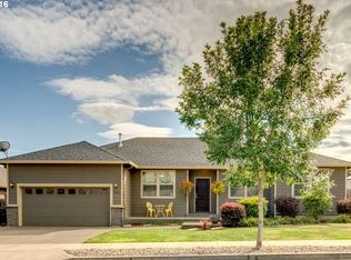 19136 Silver Salmon Dr, Oregon City, OR