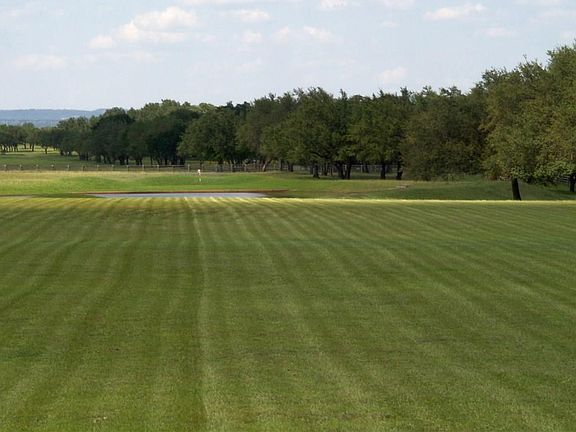 4th image of 1115 County Road 414