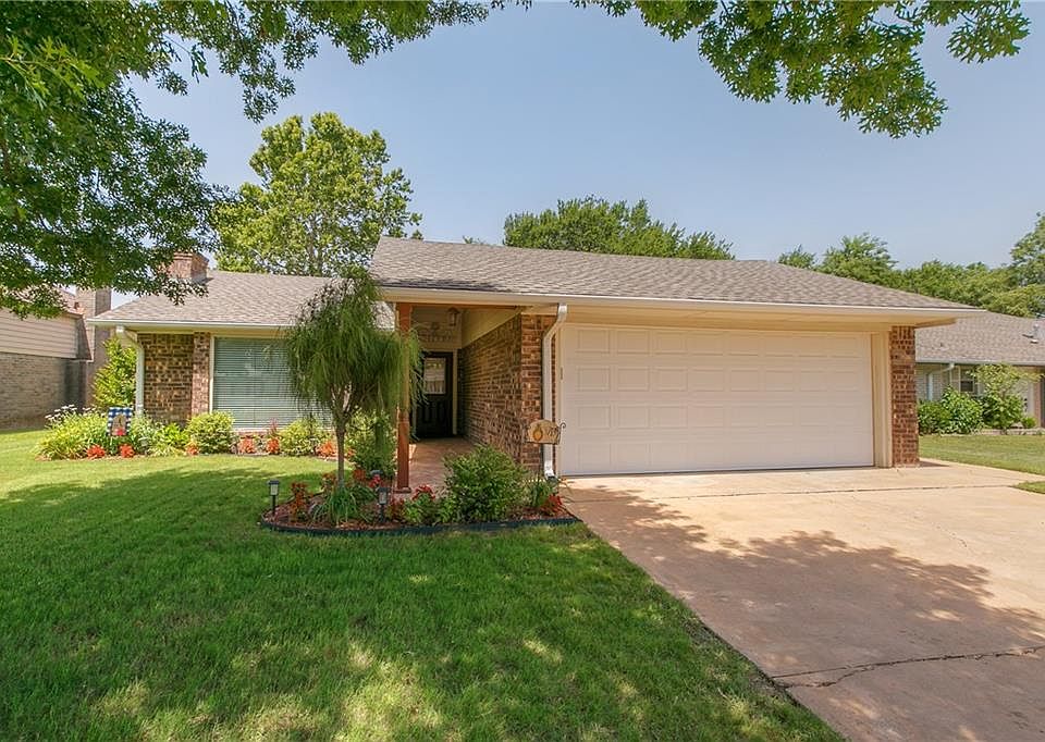 1st image of 3913 Whispering Heights Dr