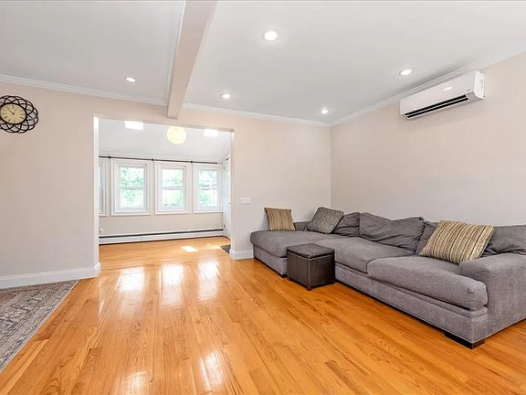 4th image of 12-17 119th St