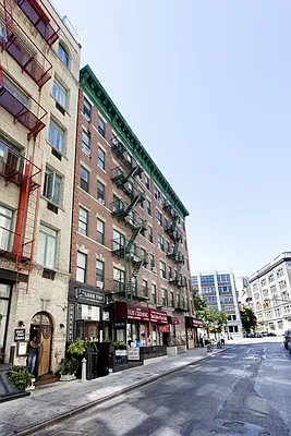 Rented by Bold New York | media 6