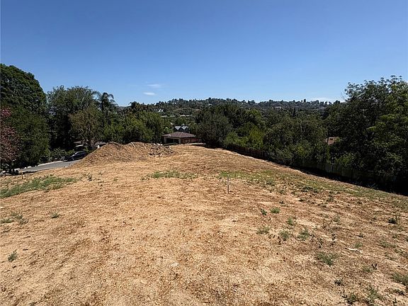 5th image of 12138 Skyline Dr #318