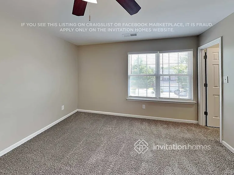 10441 Pickerel Ln — Photo 16