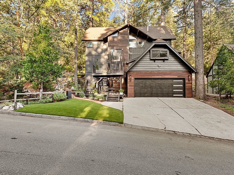 1st image of 26692 Thunderbird Dr
