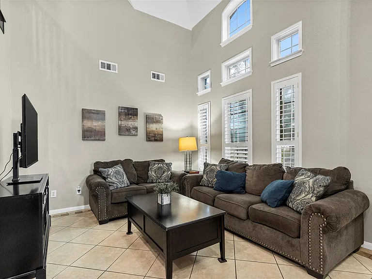 13923 Prospect Point Dr — Photo 9