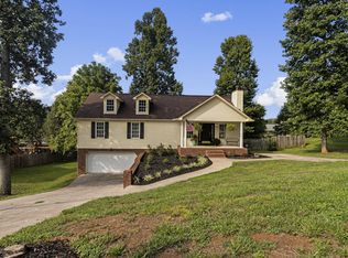 181 Ashley Dr, Mt Carmel, TN 37645