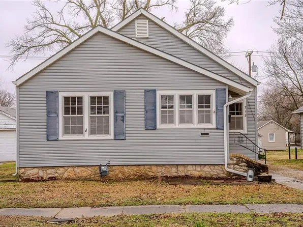 718 S Lafayette Ave, Chanute, KS 66720