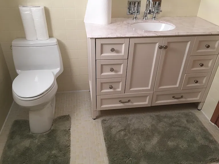 2nd Bathroom Upstairs