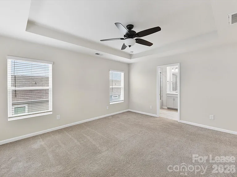 420 Burr St — Photo 23