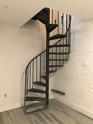 Rented by City Vista Inc | media 10