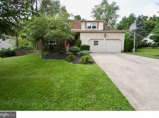 507 Heartwood Dr, Cherry Hill, NJ 08003
