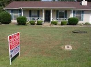 241 Parker Dr, Jackson, TN 38305