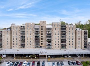 2160 Greentree Rd APT 100W, Pittsburgh, PA 15220