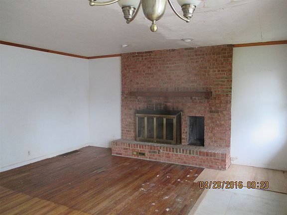 3rd image of 707 Northwood Dr