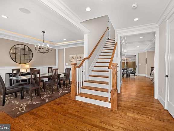4th image of 4508 Windsor Ln