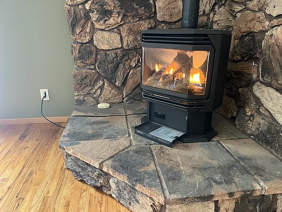 4th image of 275 Dogwood Ln #1