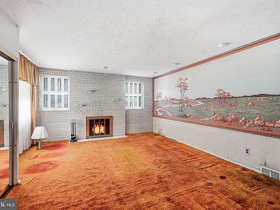 4th image of 1445 Rhawn St