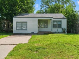 2016 S Spruce St, Wichita, KS 67211