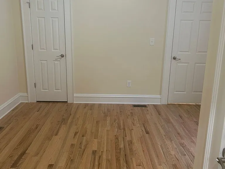 100 North Colonial Avenue — Photo 7