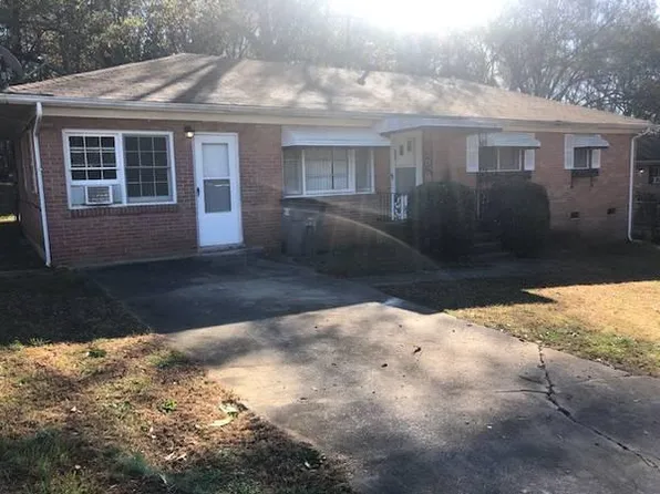 33 Dunlap Dr, Greenville, SC 29605