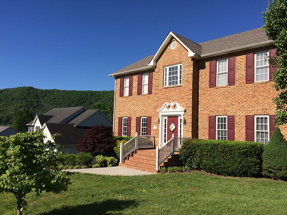 1st image of 309 Wentworth Ln