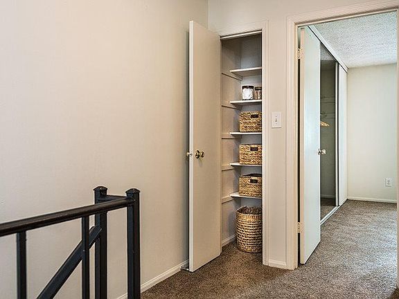 5th image of 1538 Lancashire Ct