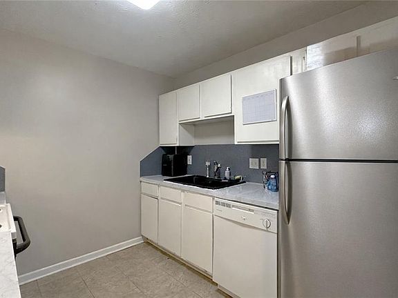 5th image of 4815 Drew Ave