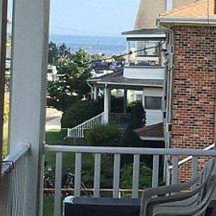 ocean/boardwalk 3 blocks 