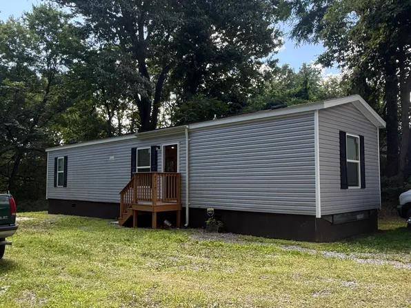 4719 Middle Rd, Winchester, VA 22602