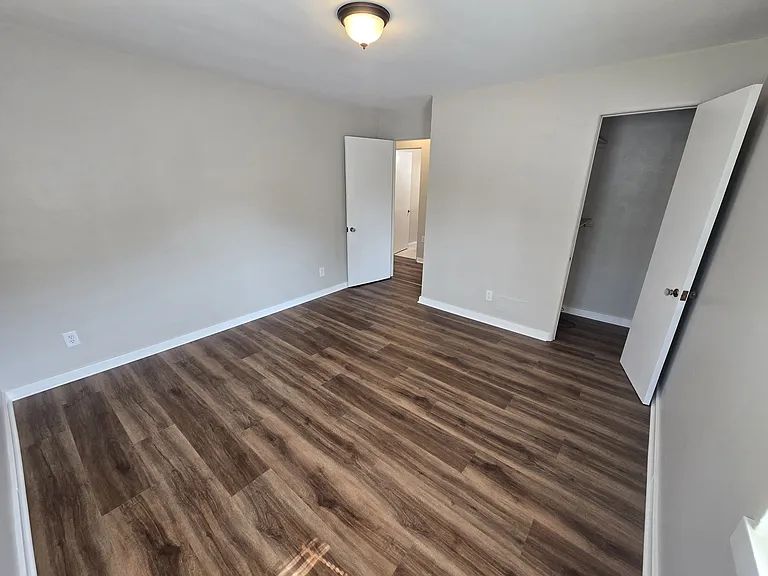 3431 Fullerton Ave — Photo 34