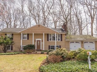 412 Obrien Ct, Wyckoff, NJ 07481