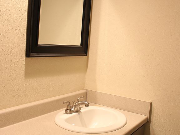 4th image of 3930 Warwick Blvd APT 4