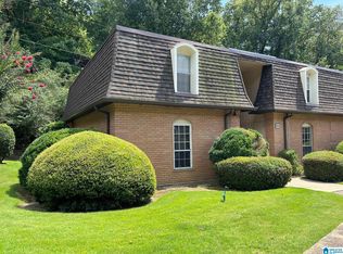 180 Old Montgomery Hwy APT A, Vestavia Hills, AL 35216