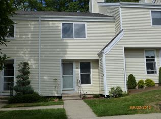 26 Watch Hill Cir, Cromwell, CT 06416