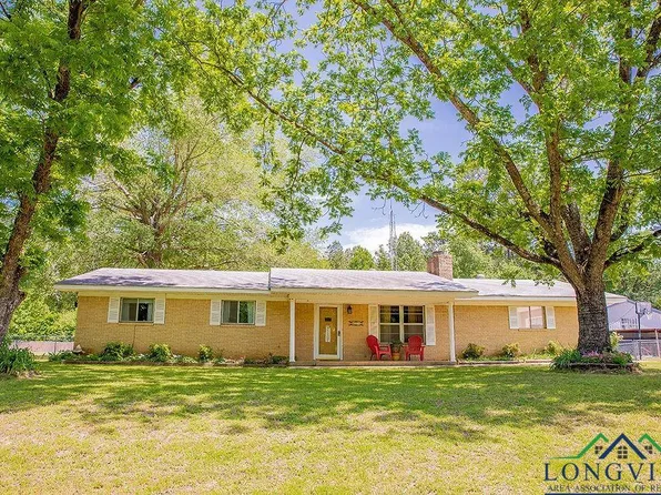 177 County Road 1123, Daingerfield, TX 75638