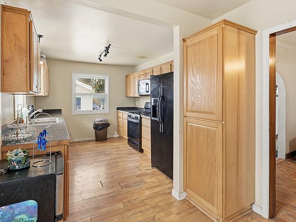5th image of 1215 Reycraft Dr