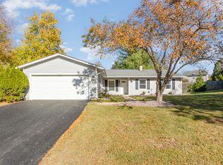 2476 Village Ct, Aurora, IL 60504