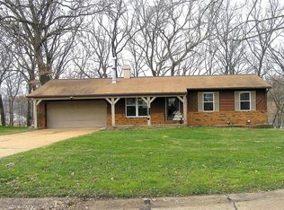 1042 Little Brennen Ct, Fenton, MO 63026