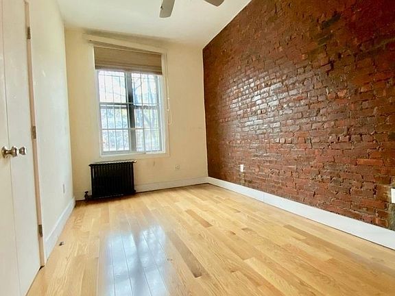 5th image of 285 Eastern Pkwy APT 1