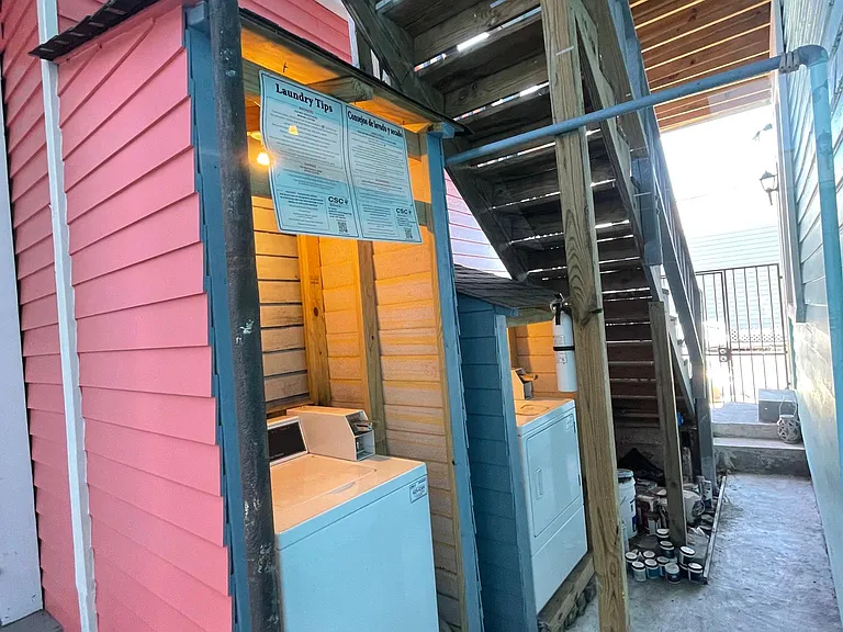 3437 Freret St — Photo 36