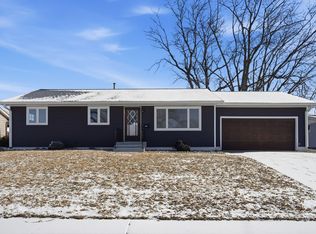 1237 Hilltop Dr, Milan, IL
