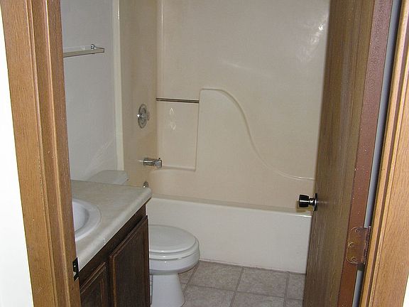 4th image of 1221-1223 S Roseta Ave