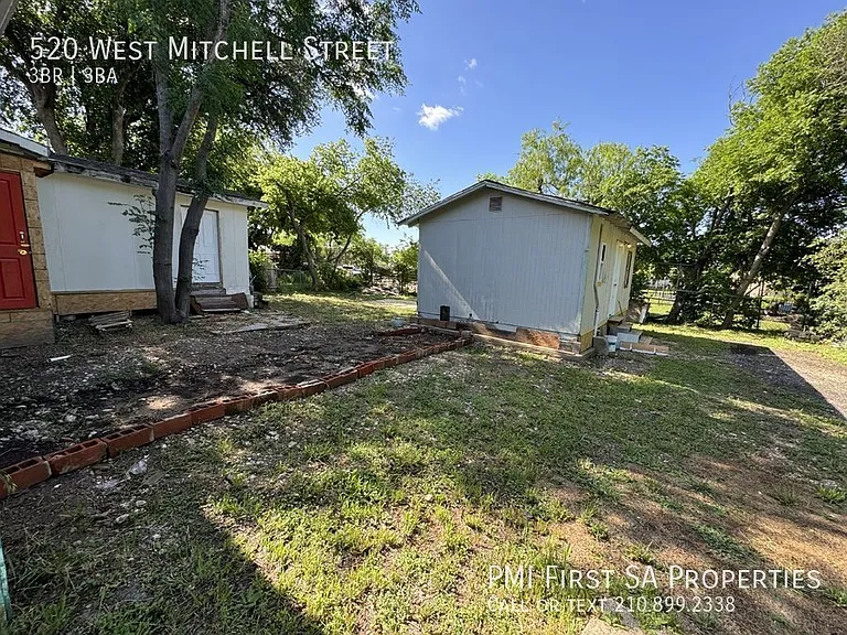 520 W Mitchell St — Photo 15