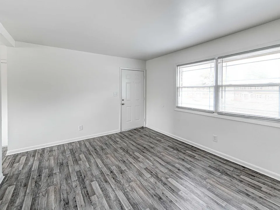 Summit Point Apartments