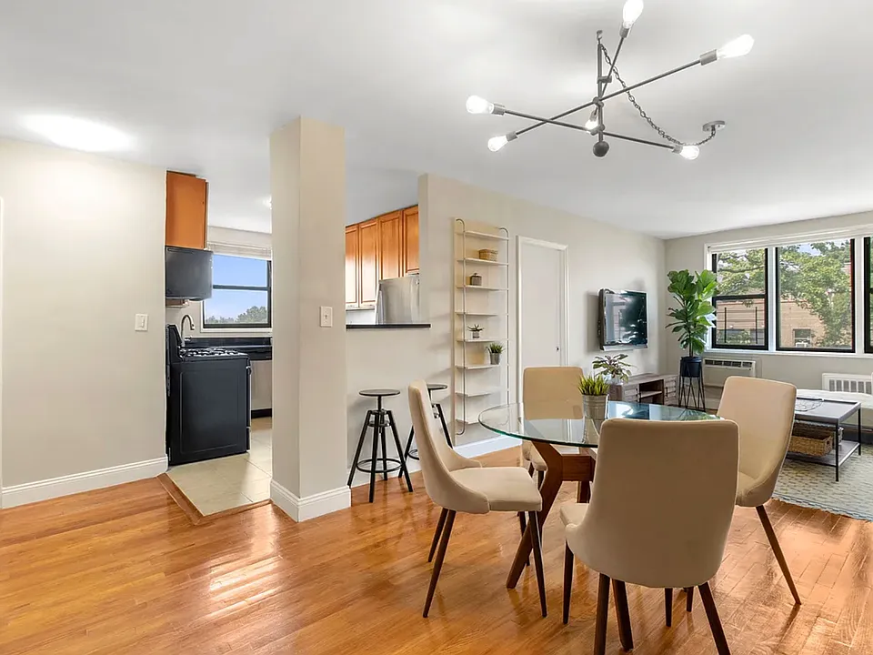 3235 Cambridge Ave #2G