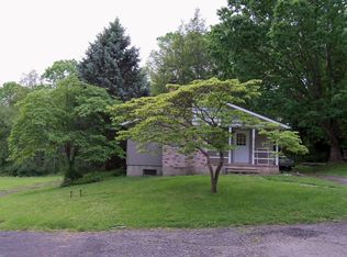 327 Copper Rd, East Stroudsburg, PA 18302