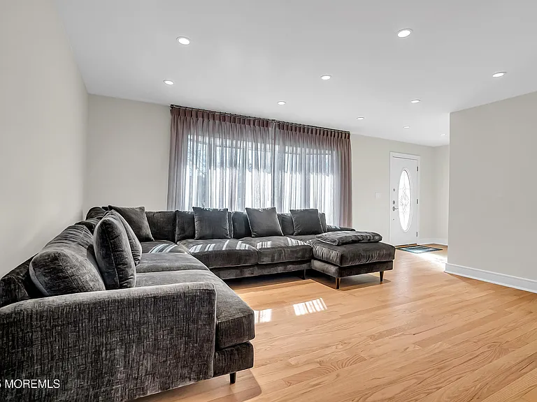 17 Arlene Dr — Photo 20