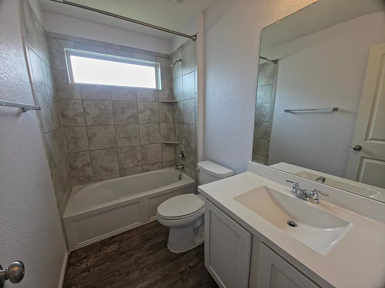 746 Carol Dr — Photo 18